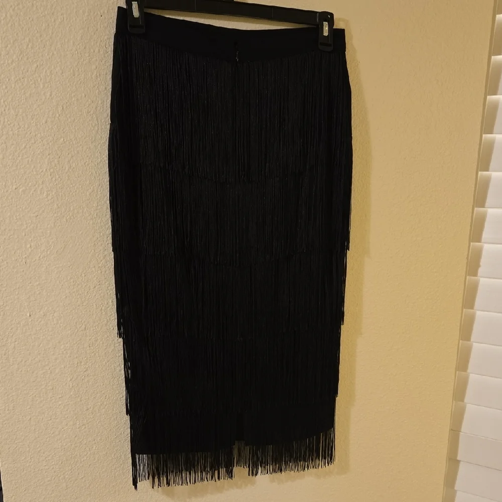 Chic Black Fringe Pencil Skirt - Picture 2 of 6